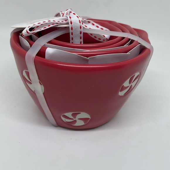 Rae Dunn whimsical peppermint measuring cups new - Picture 2 of 5